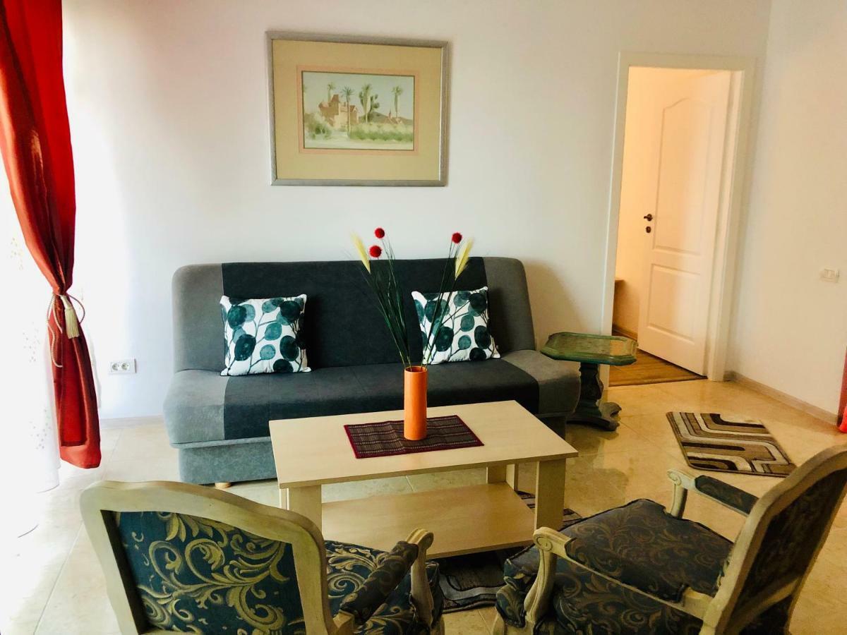 Apartament Adina Мамая Екстер'єр фото