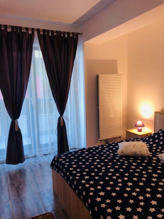 Apartament Adina Мамая Екстер'єр фото