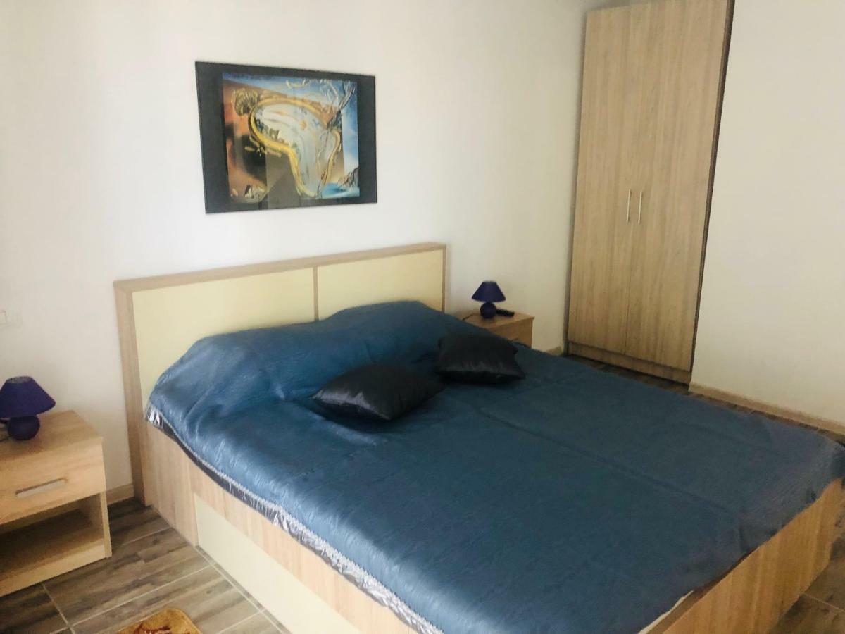 Apartament Adina Мамая Екстер'єр фото
