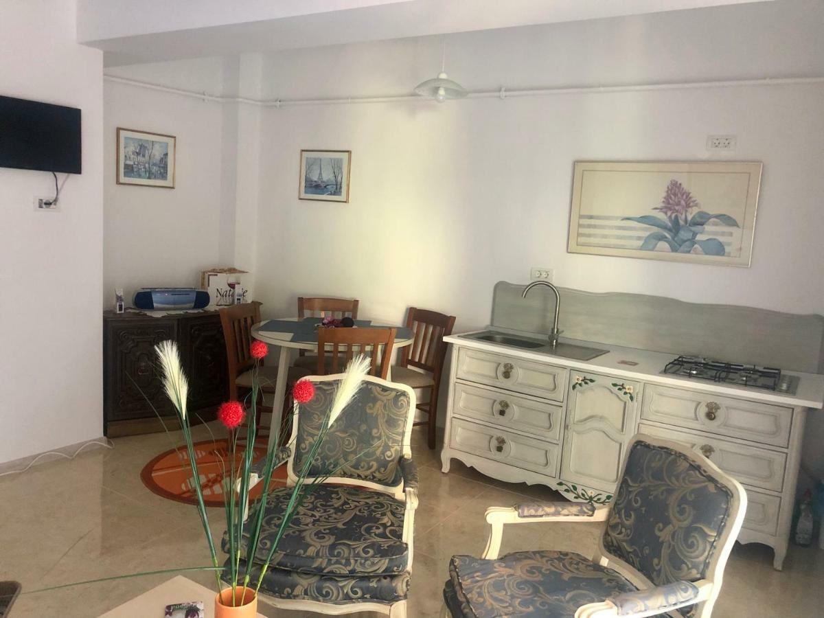 Apartament Adina Мамая Екстер'єр фото